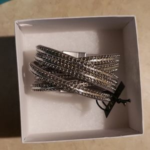 Mary Magnetic Twist Bracelet - Noir